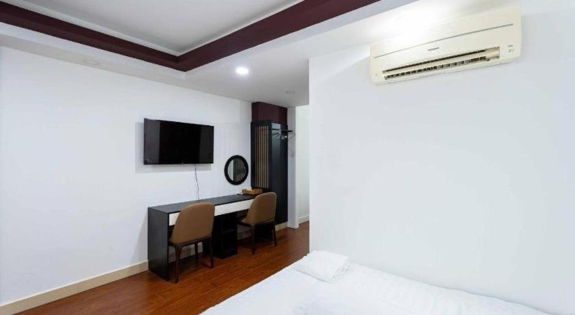 Tuan Viet Hotel Dinh Tien Hoang مدينة هوشي منه المظهر الخارجي الصورة
